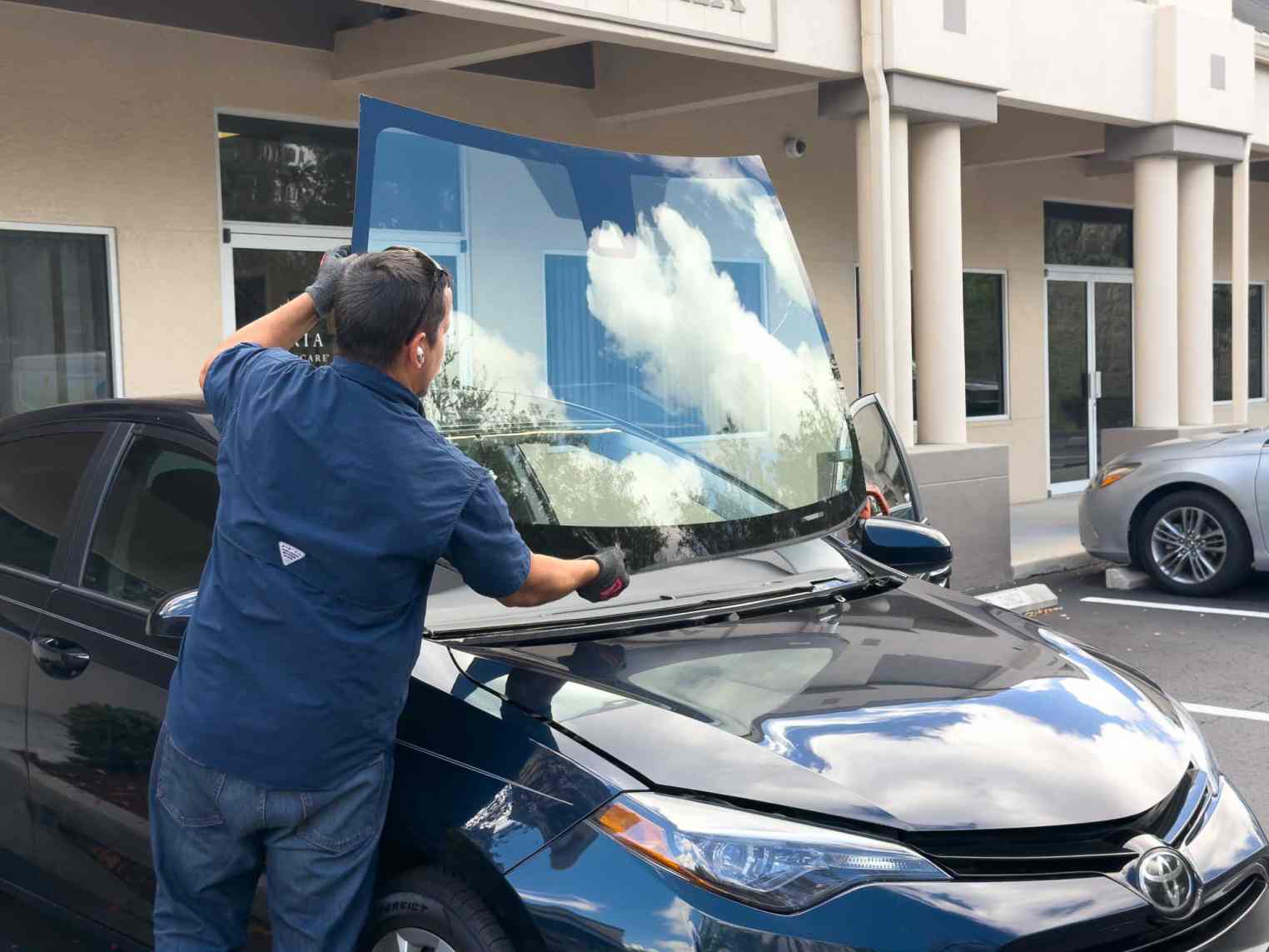 Onsite windshield replacement