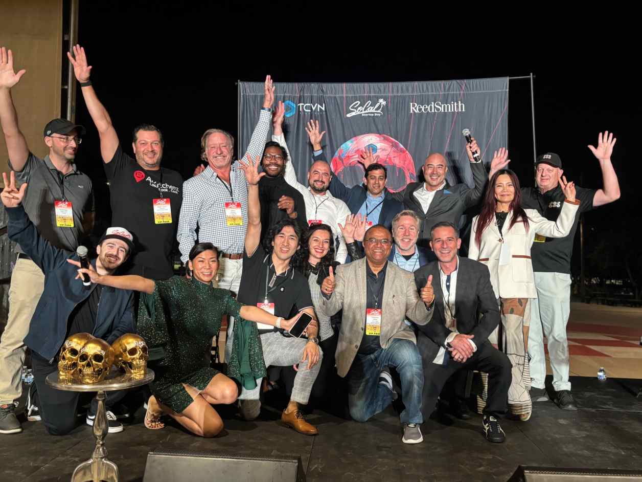 Survivor XII Group Photo